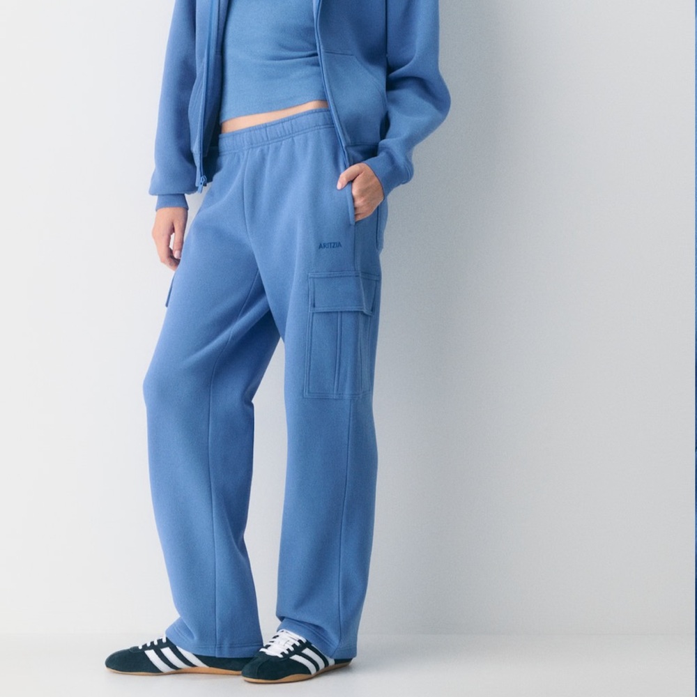 Aritzia Cozy Sweatfleece Mega Cargo™ Sweatpant